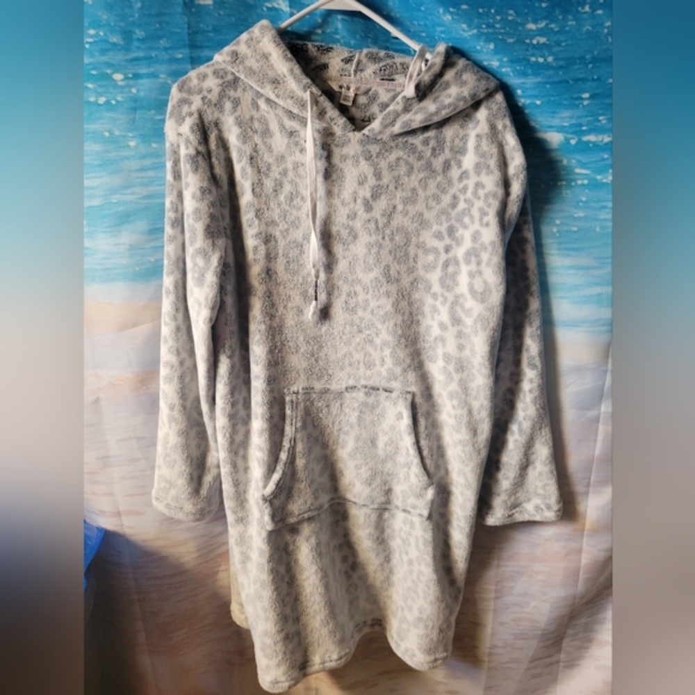 Wildfox Size Small/Medium Fleece‎ Leopard Print Pullover Hooded Robe